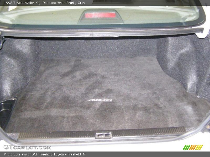 Diamond White Pearl / Gray 1998 Toyota Avalon XL