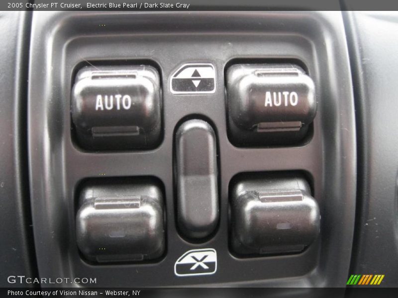 Electric Blue Pearl / Dark Slate Gray 2005 Chrysler PT Cruiser
