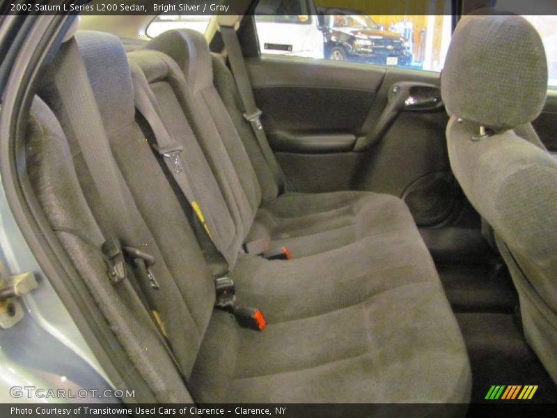 Bright Silver / Gray 2002 Saturn L Series L200 Sedan