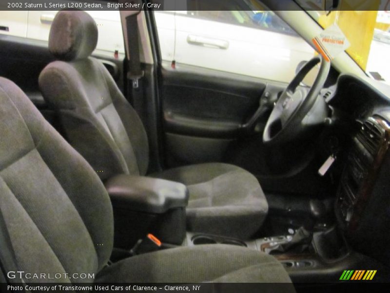 Bright Silver / Gray 2002 Saturn L Series L200 Sedan