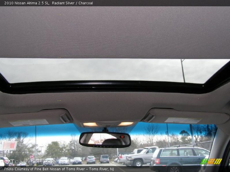 Radiant Silver / Charcoal 2010 Nissan Altima 2.5 SL