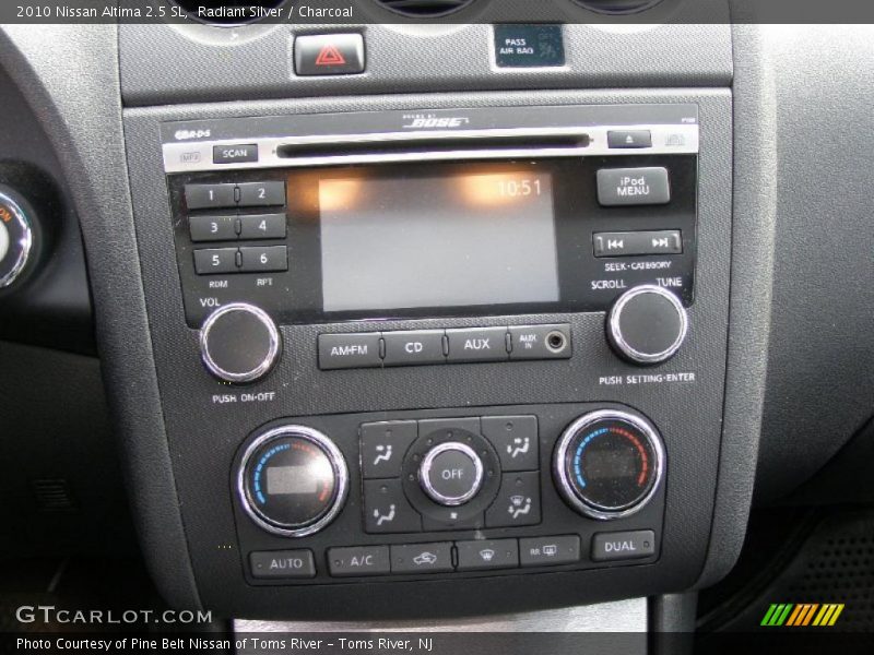 Radiant Silver / Charcoal 2010 Nissan Altima 2.5 SL