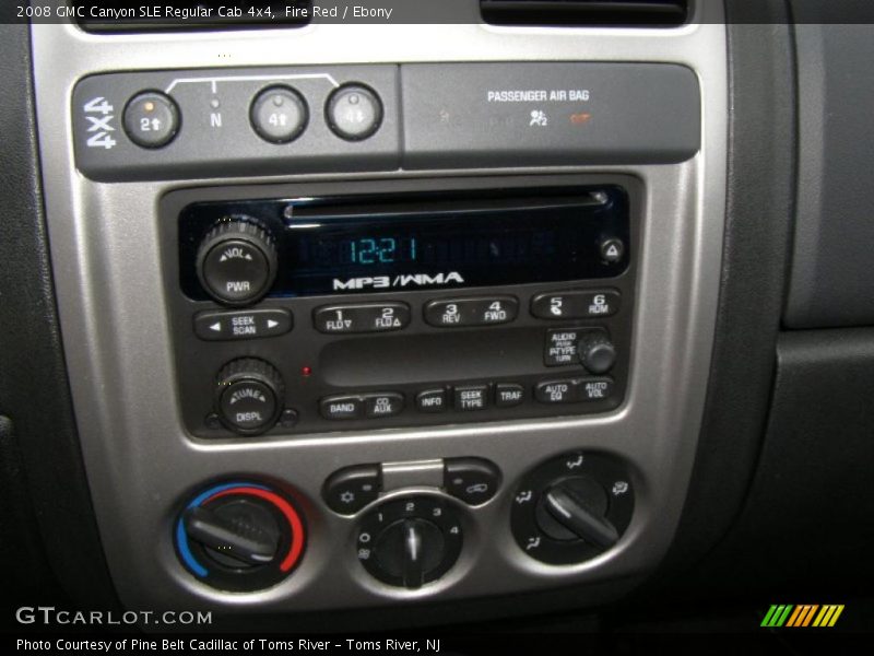 Controls of 2008 Canyon SLE Regular Cab 4x4