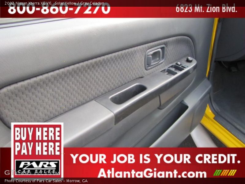 Solar Yellow / Gray Celadon 2002 Nissan Xterra XE V6