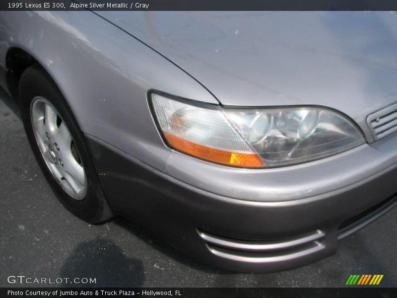 Alpine Silver Metallic / Gray 1995 Lexus ES 300