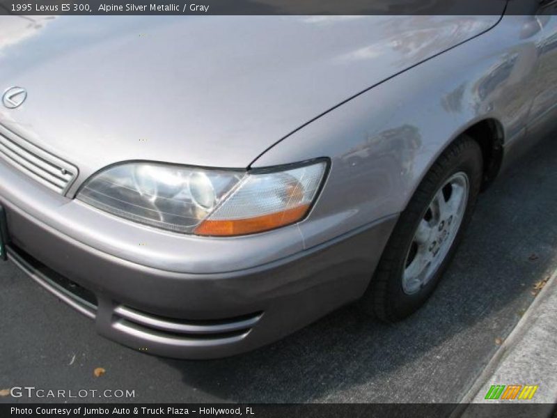 Alpine Silver Metallic / Gray 1995 Lexus ES 300