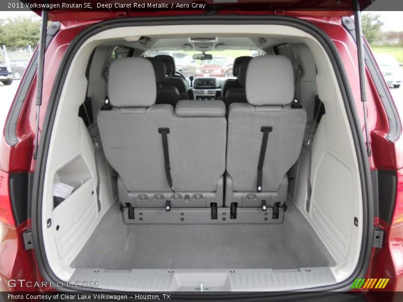 Deep Claret Red Metallic / Aero Gray 2011 Volkswagen Routan SE