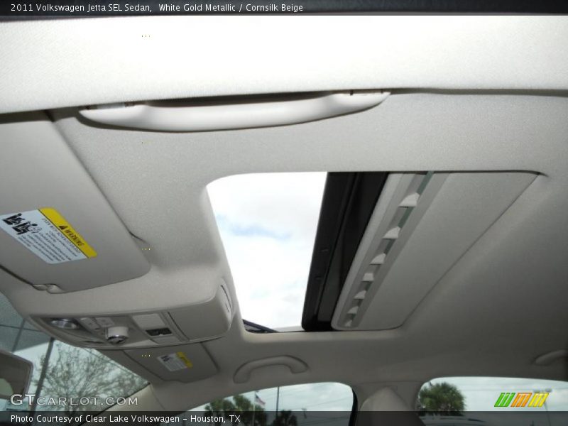 White Gold Metallic / Cornsilk Beige 2011 Volkswagen Jetta SEL Sedan