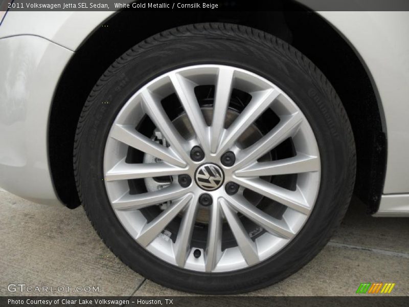 White Gold Metallic / Cornsilk Beige 2011 Volkswagen Jetta SEL Sedan