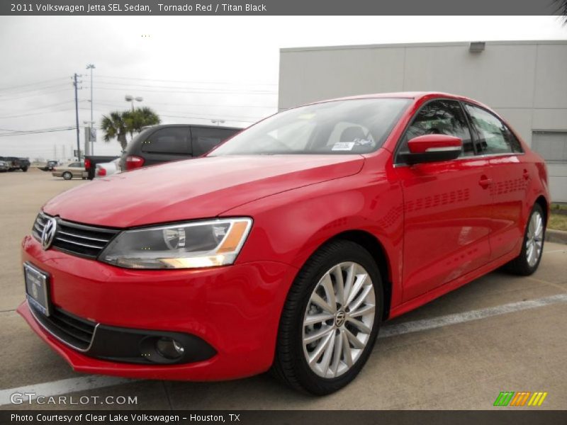 Tornado Red / Titan Black 2011 Volkswagen Jetta SEL Sedan