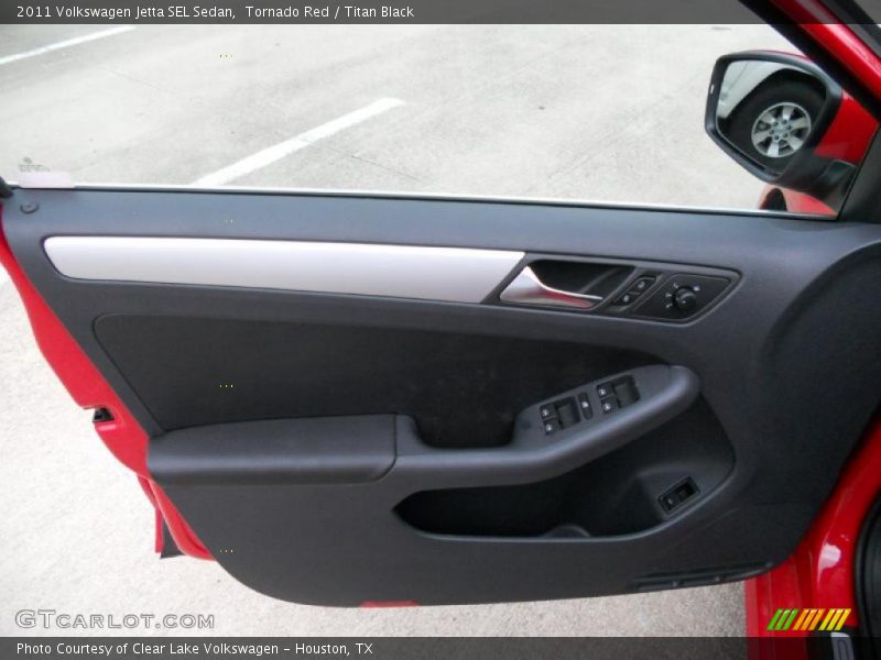 Tornado Red / Titan Black 2011 Volkswagen Jetta SEL Sedan