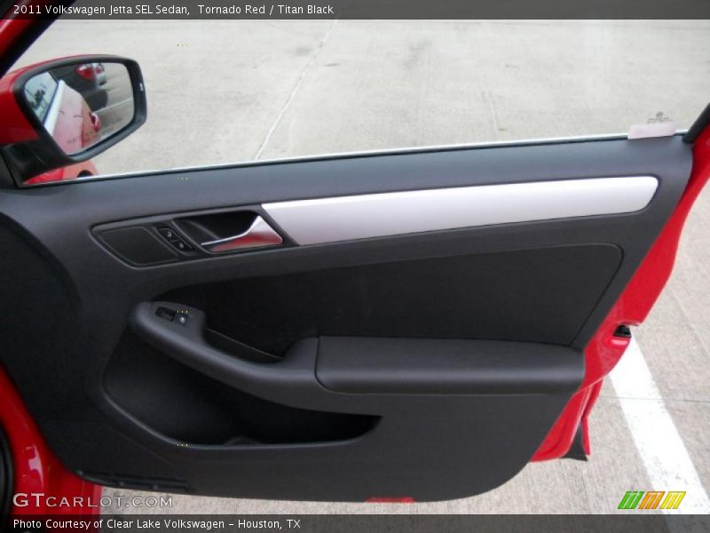 Tornado Red / Titan Black 2011 Volkswagen Jetta SEL Sedan