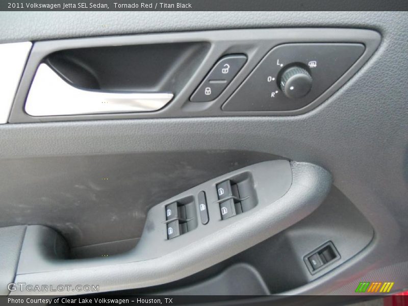 Tornado Red / Titan Black 2011 Volkswagen Jetta SEL Sedan