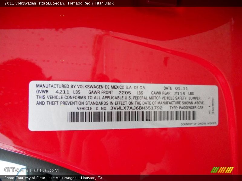 Tornado Red / Titan Black 2011 Volkswagen Jetta SEL Sedan