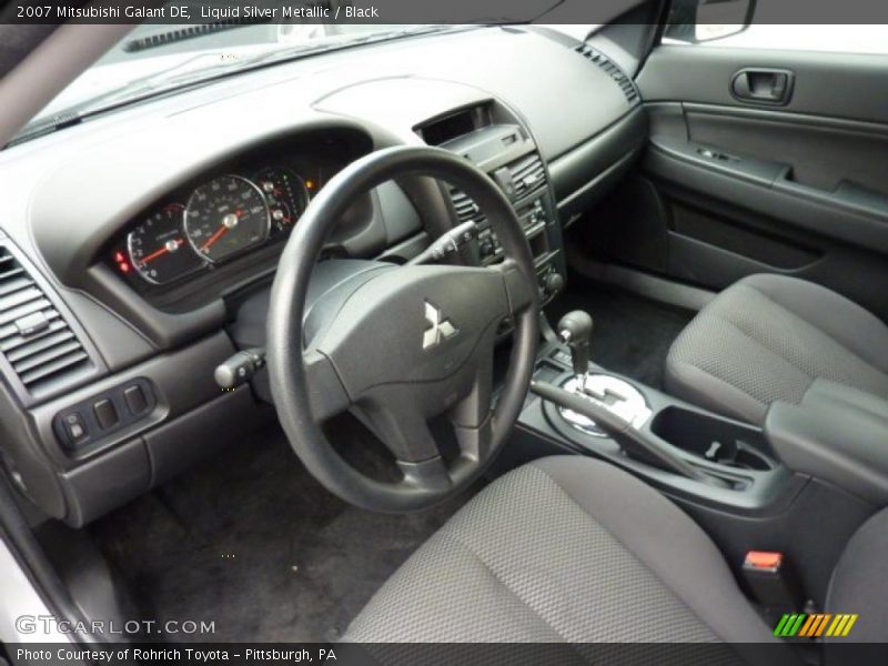 Black Interior - 2007 Galant DE 