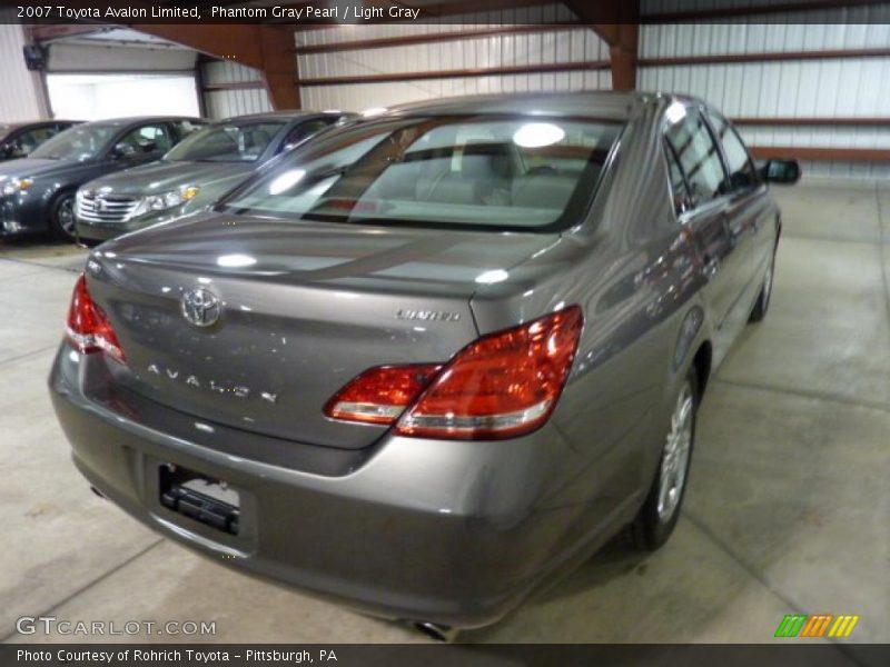 Phantom Gray Pearl / Light Gray 2007 Toyota Avalon Limited