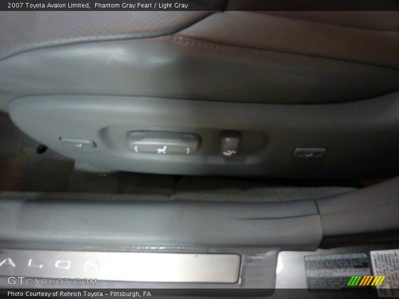 Phantom Gray Pearl / Light Gray 2007 Toyota Avalon Limited