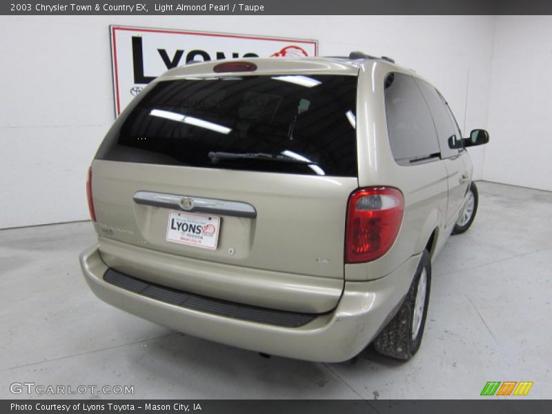 Light Almond Pearl / Taupe 2003 Chrysler Town & Country EX