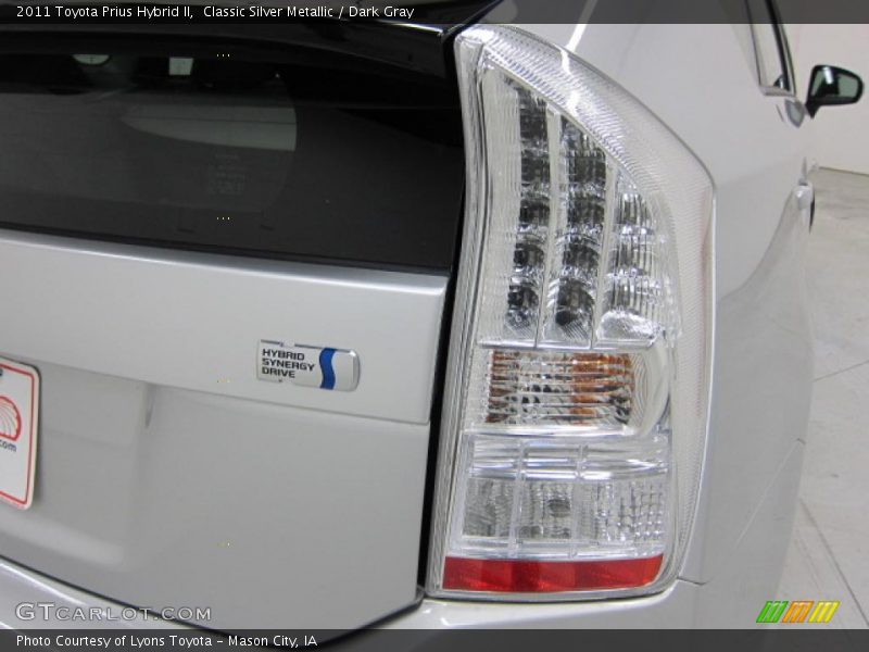 Classic Silver Metallic / Dark Gray 2011 Toyota Prius Hybrid II