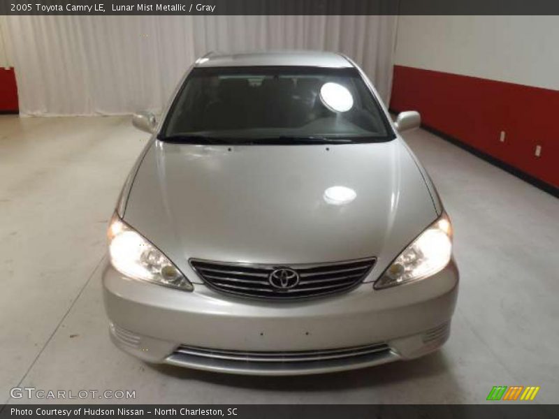 Lunar Mist Metallic / Gray 2005 Toyota Camry LE