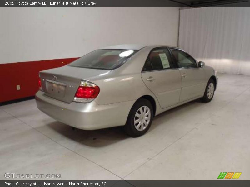 Lunar Mist Metallic / Gray 2005 Toyota Camry LE