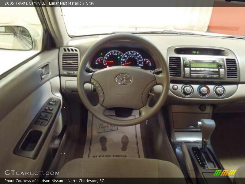 Lunar Mist Metallic / Gray 2005 Toyota Camry LE