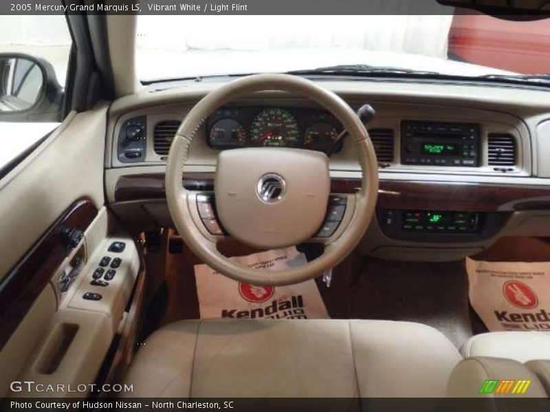 Vibrant White / Light Flint 2005 Mercury Grand Marquis LS