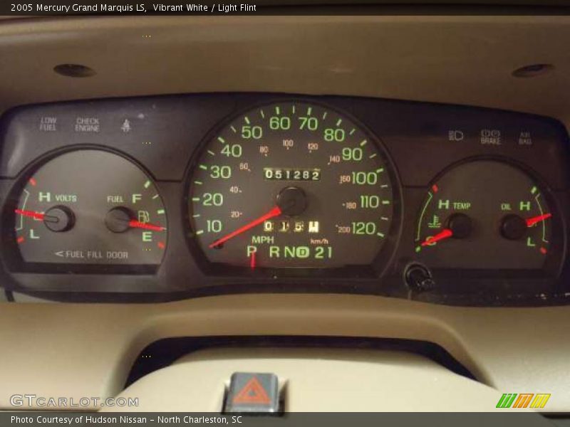 Vibrant White / Light Flint 2005 Mercury Grand Marquis LS