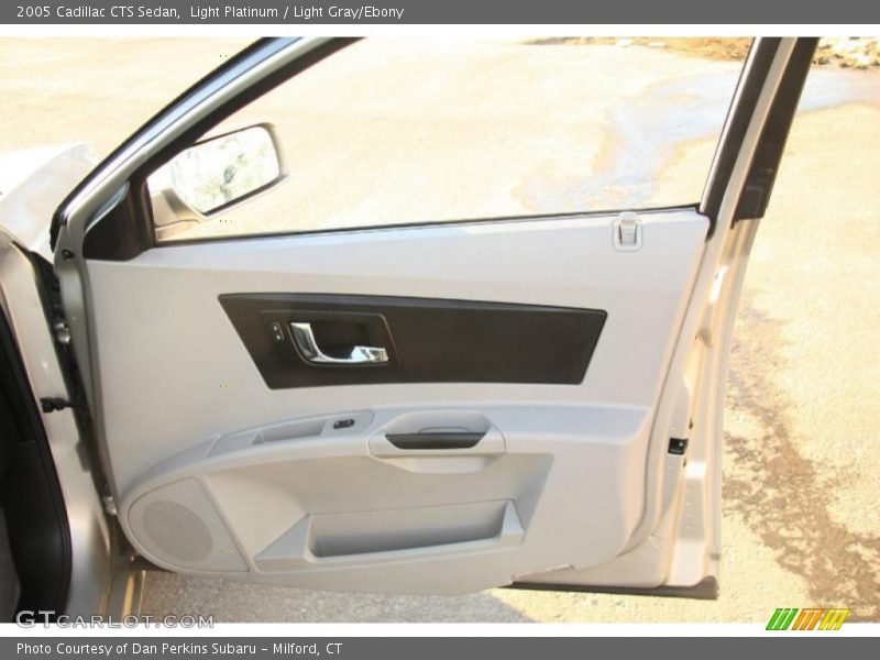 Light Platinum / Light Gray/Ebony 2005 Cadillac CTS Sedan
