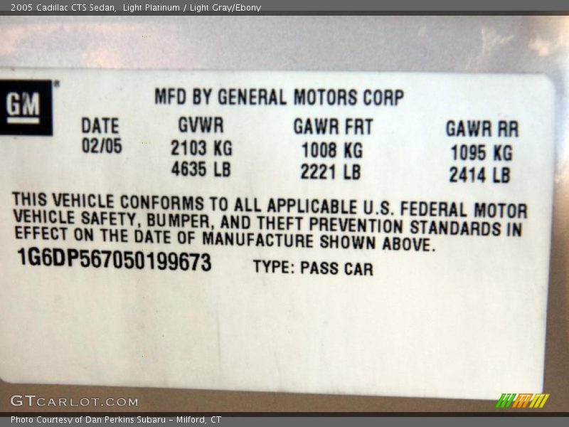 Light Platinum / Light Gray/Ebony 2005 Cadillac CTS Sedan