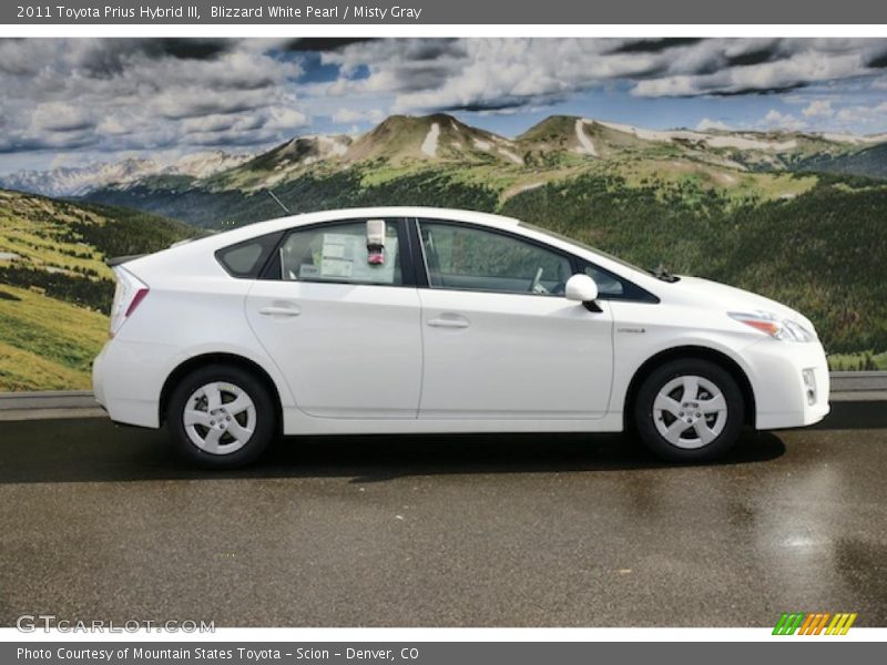 Blizzard White Pearl / Misty Gray 2011 Toyota Prius Hybrid III