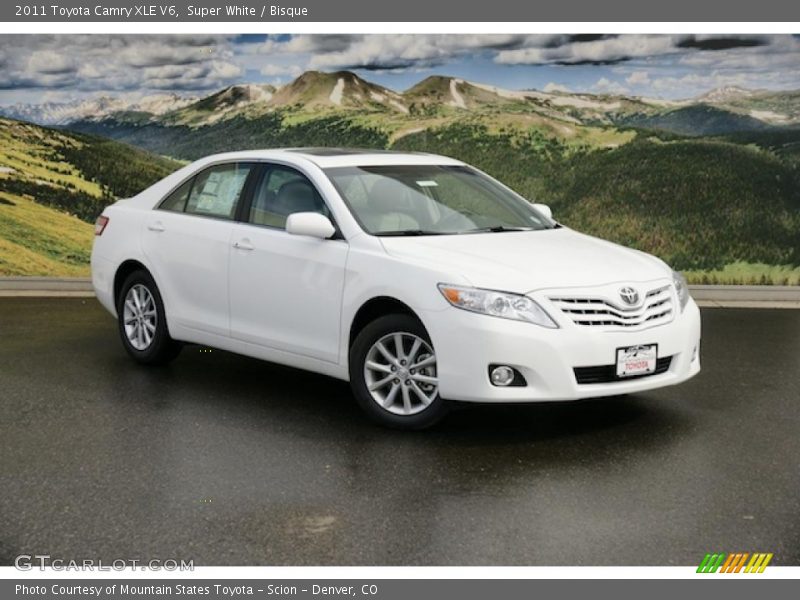 Super White / Bisque 2011 Toyota Camry XLE V6