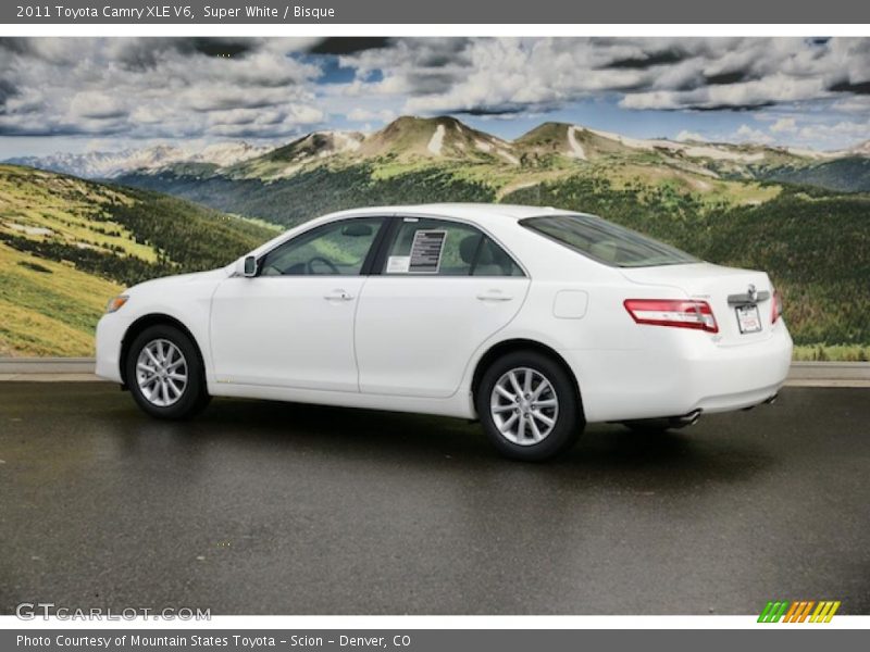 Super White / Bisque 2011 Toyota Camry XLE V6