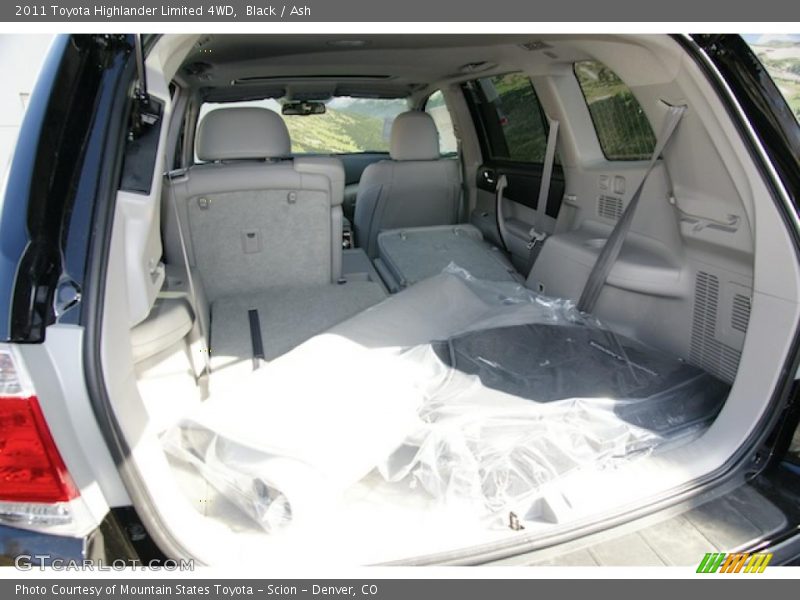 Black / Ash 2011 Toyota Highlander Limited 4WD