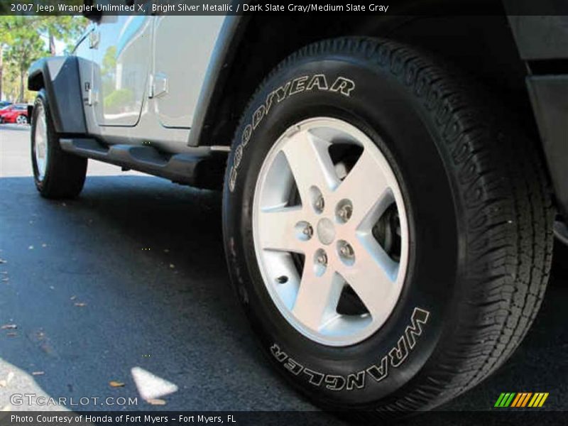 Bright Silver Metallic / Dark Slate Gray/Medium Slate Gray 2007 Jeep Wrangler Unlimited X