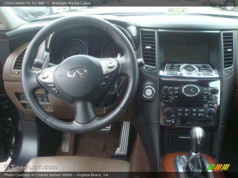 Dashboard of 2009 FX 50 AWD S