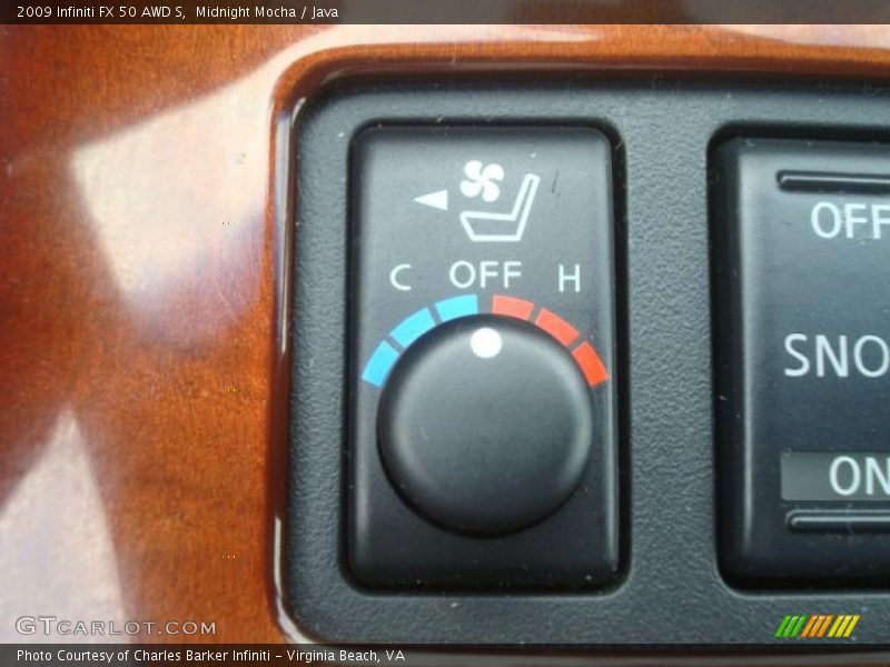 Controls of 2009 FX 50 AWD S