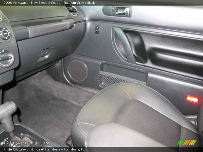 Platinum Grey / Black 2008 Volkswagen New Beetle S Coupe