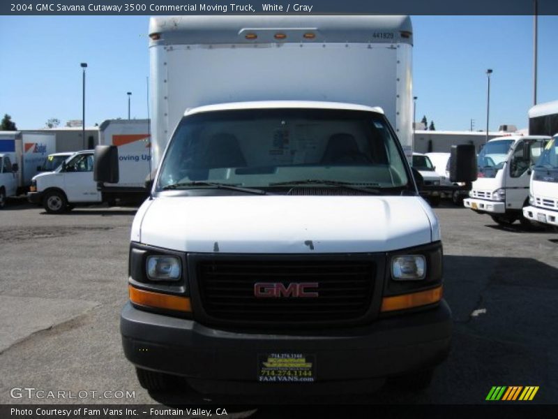 White / Gray 2004 GMC Savana Cutaway 3500 Commercial Moving Truck
