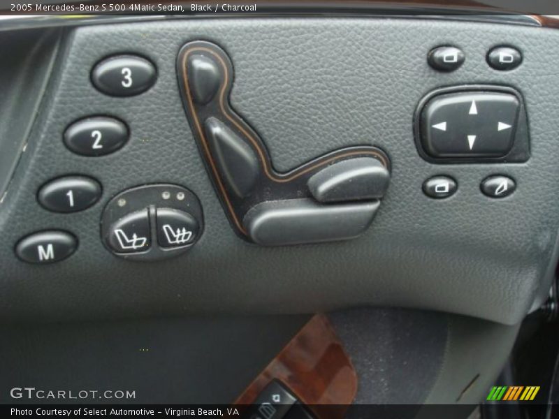 Controls of 2005 S 500 4Matic Sedan