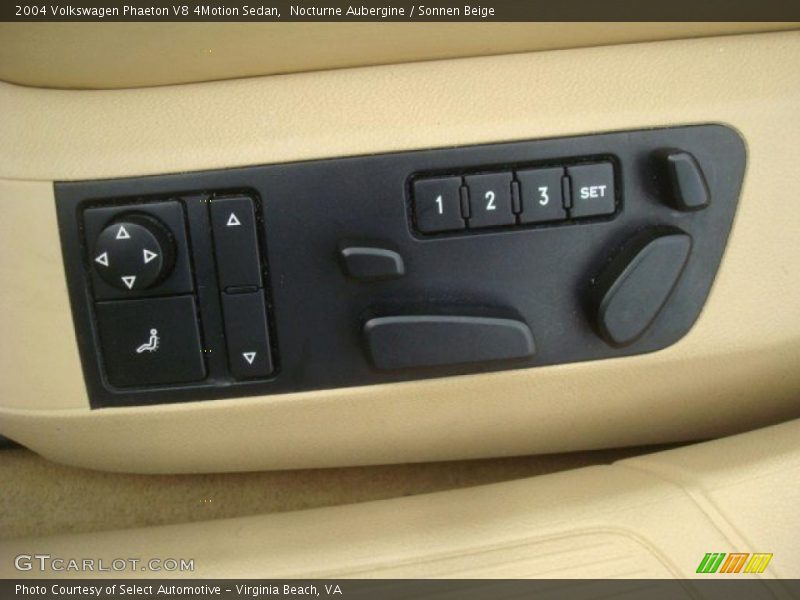 Controls of 2004 Phaeton V8 4Motion Sedan