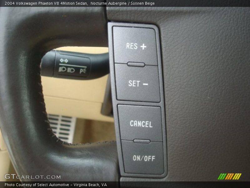 Controls of 2004 Phaeton V8 4Motion Sedan