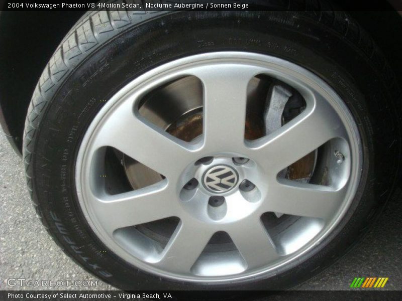  2004 Phaeton V8 4Motion Sedan Wheel