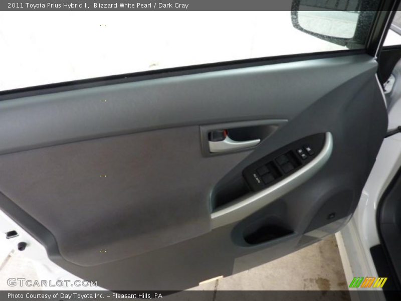 Blizzard White Pearl / Dark Gray 2011 Toyota Prius Hybrid II