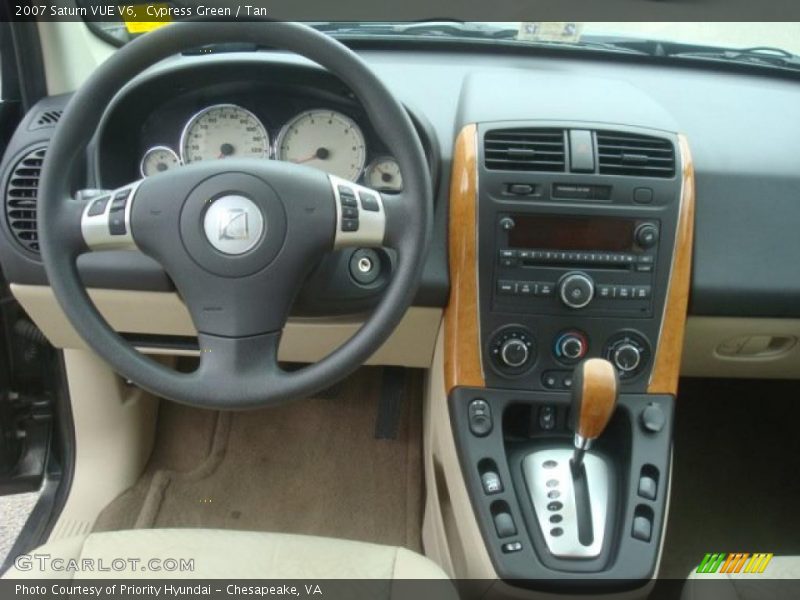 Cypress Green / Tan 2007 Saturn VUE V6