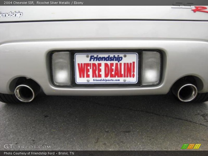 Ricochet Silver Metallic / Ebony 2004 Chevrolet SSR