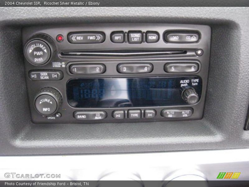 Ricochet Silver Metallic / Ebony 2004 Chevrolet SSR