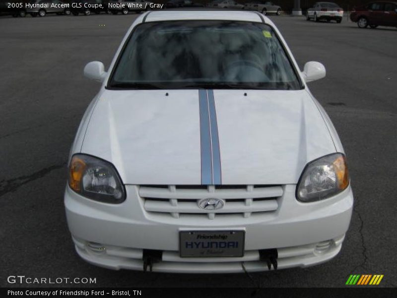 Noble White / Gray 2005 Hyundai Accent GLS Coupe