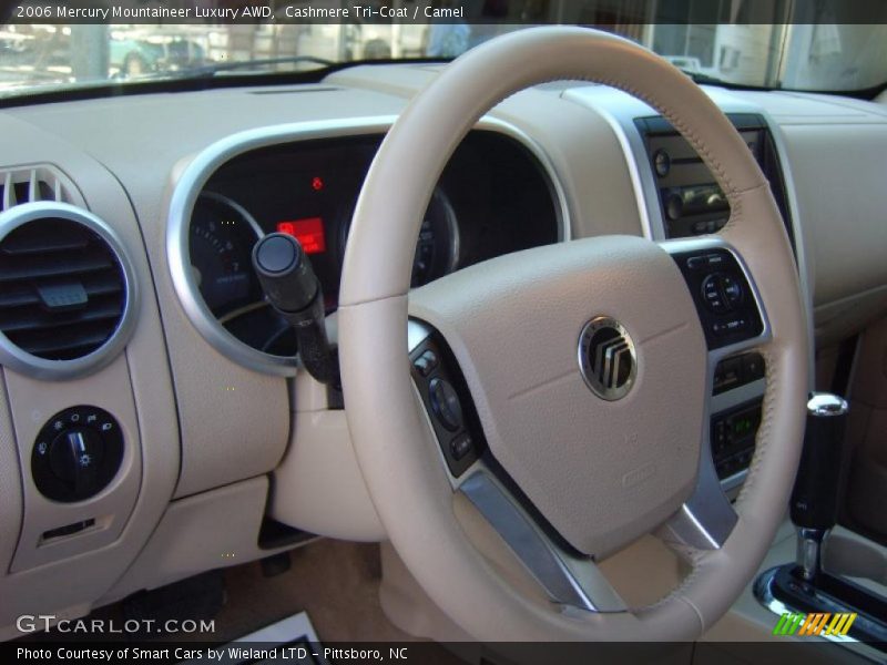 Cashmere Tri-Coat / Camel 2006 Mercury Mountaineer Luxury AWD