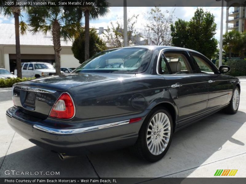 Slate Metallic / Ivory 2005 Jaguar XJ Vanden Plas
